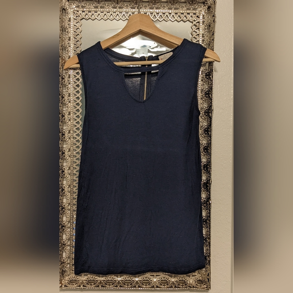 Glitz Black sleeveless shirt